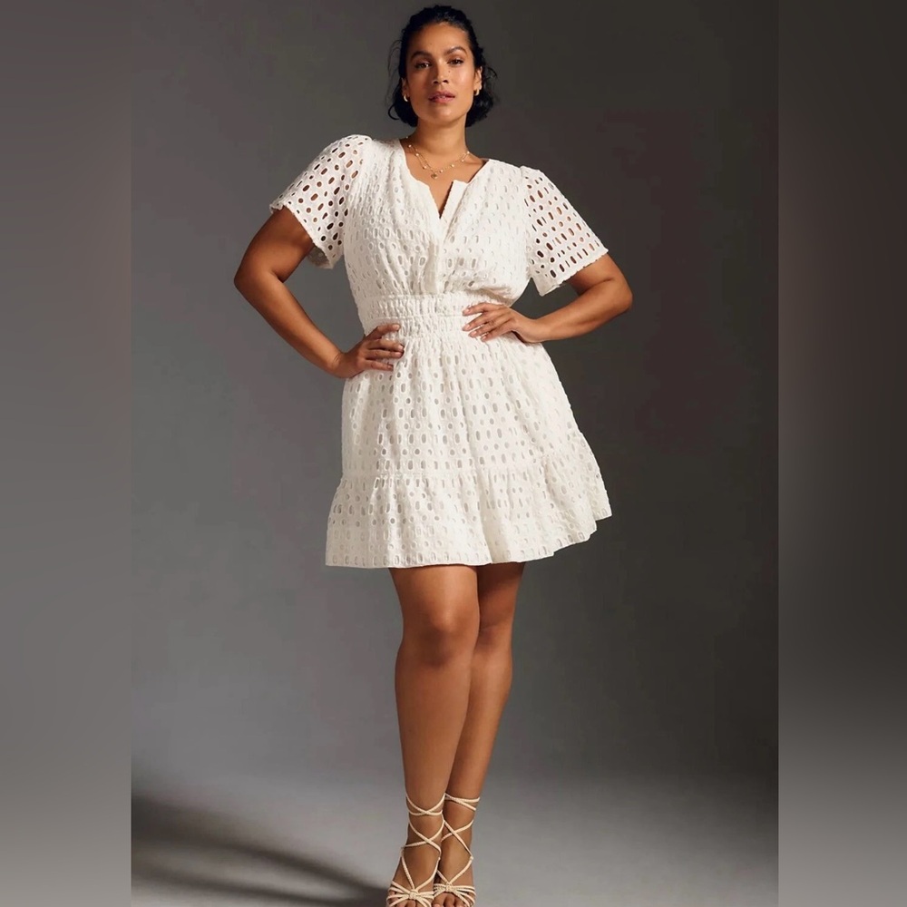 NWT! Anthropology Somerset Eyelet Cotton Lace Dress. Smocked Waist. Size Large